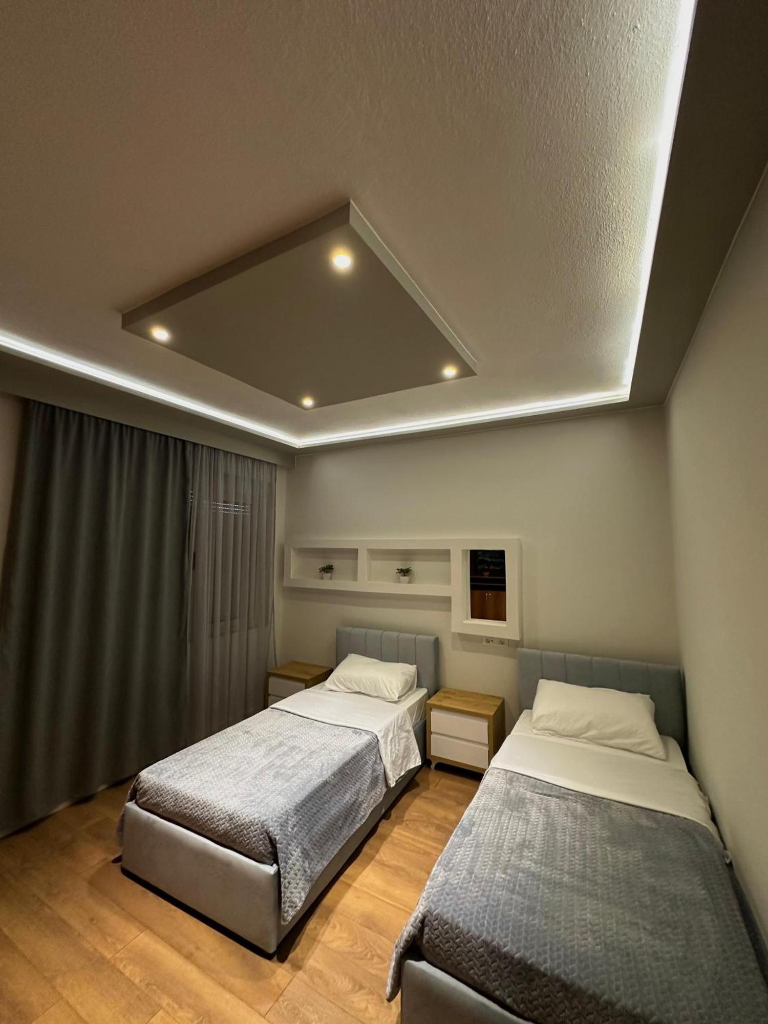Sea View Apartament. Luxury Area In Durres Beach. Apartment Exterior photo